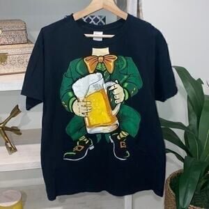 St. Patrick’s leprechaun mens short sleeve black t-shirt size large EUC